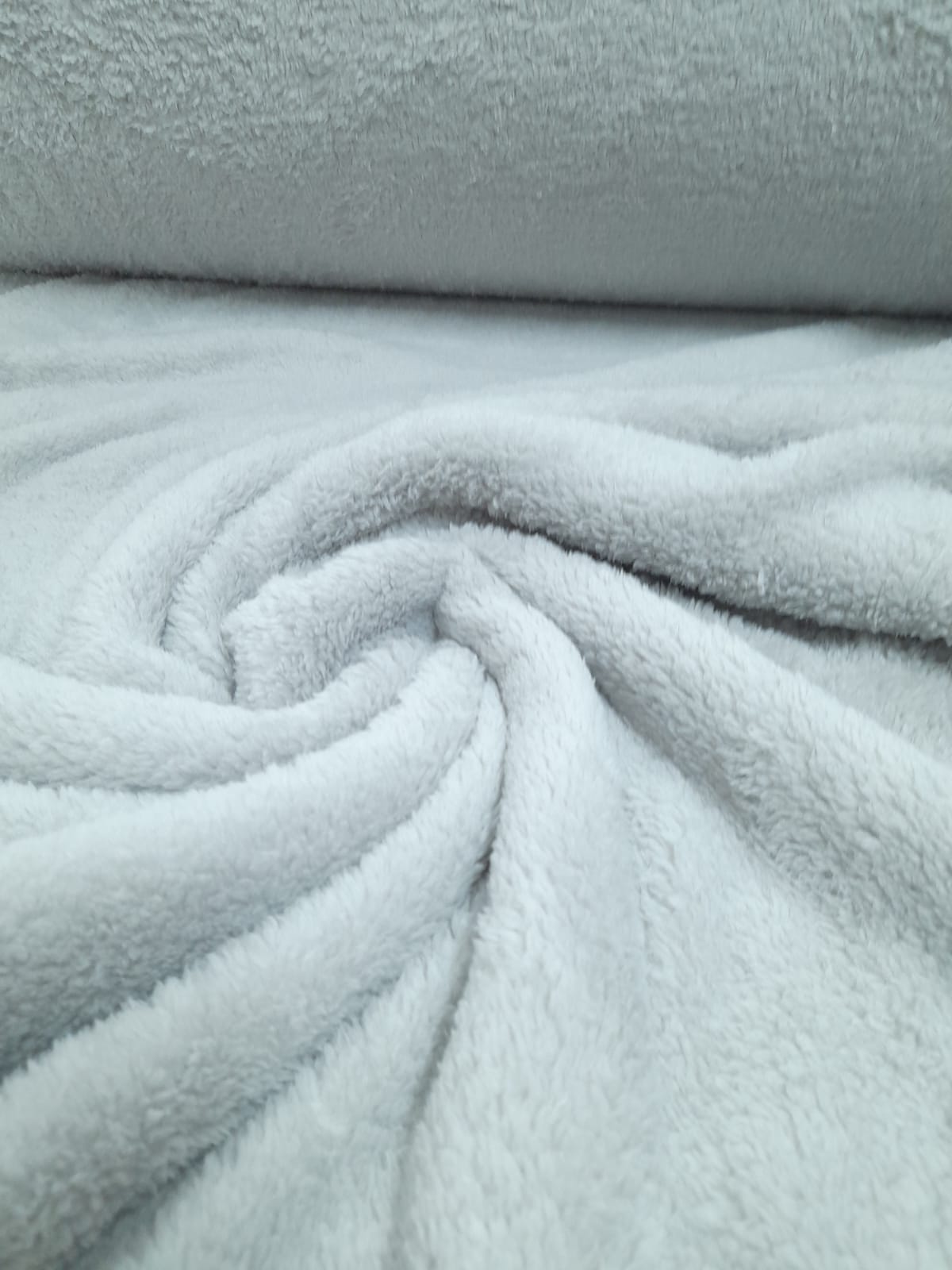 imagen de Corderito soft doble gris perla