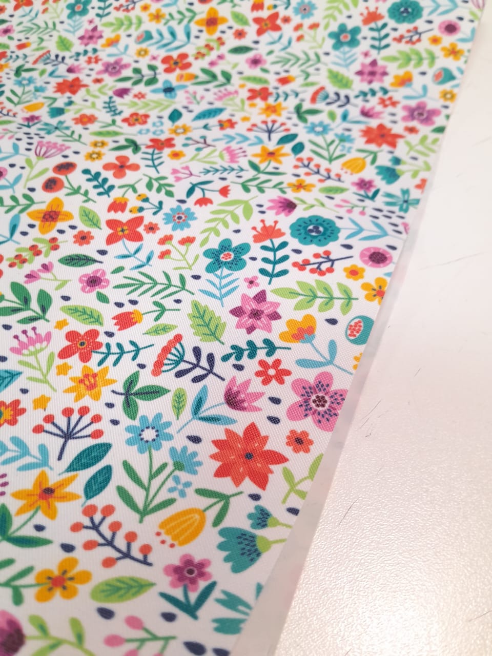 imagen de Cordura estampada florcitas fondo blanco