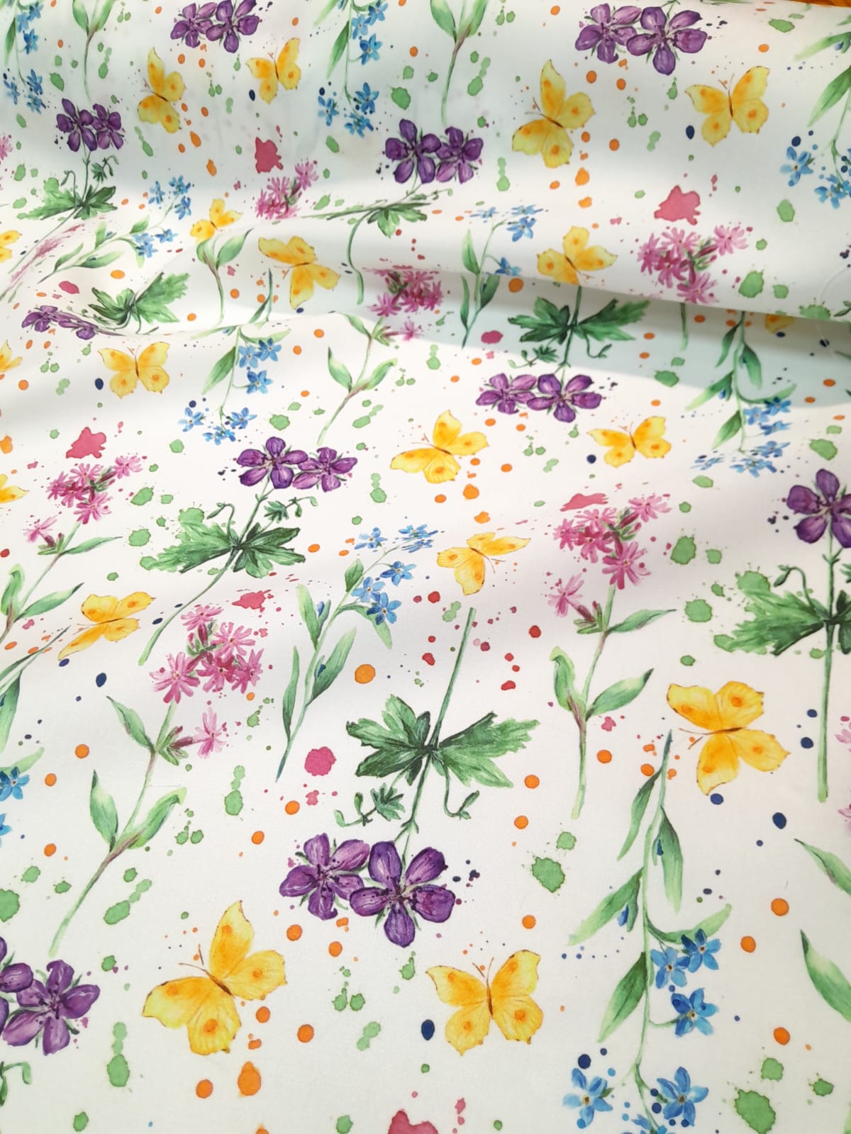 imagen de Gabardina acrilica mariposas