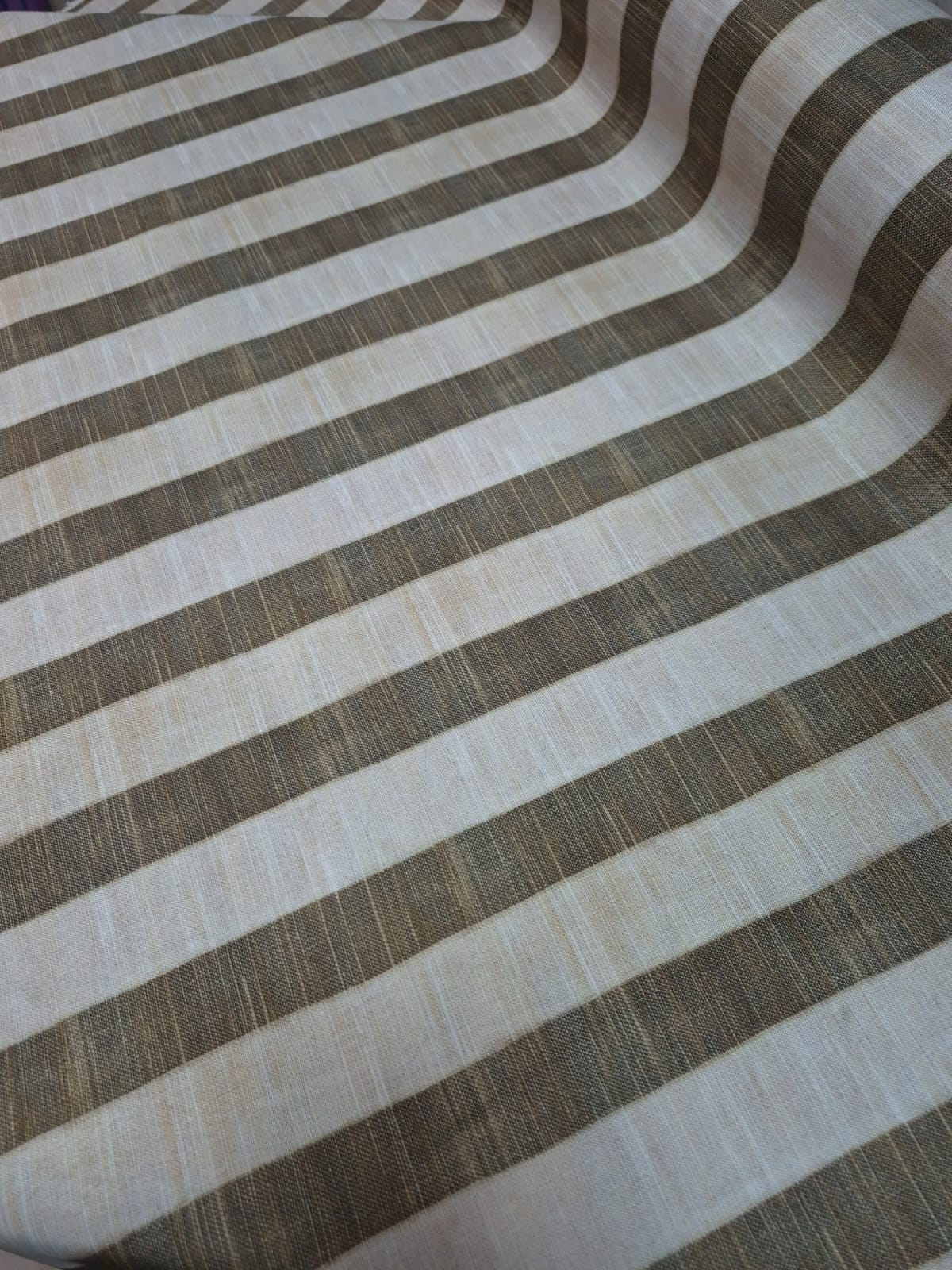 imagen de Gabardina acrilica rayada verde