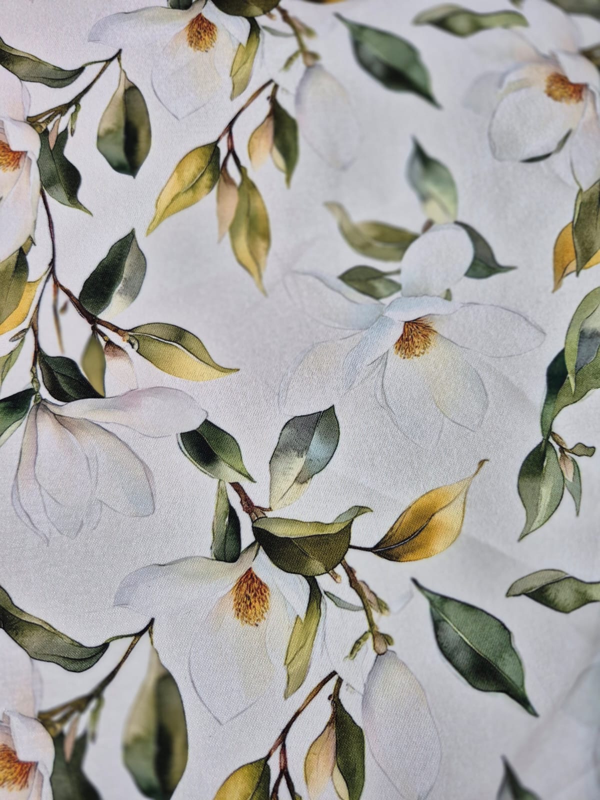 imagen de Gabardina acrilica magnolias