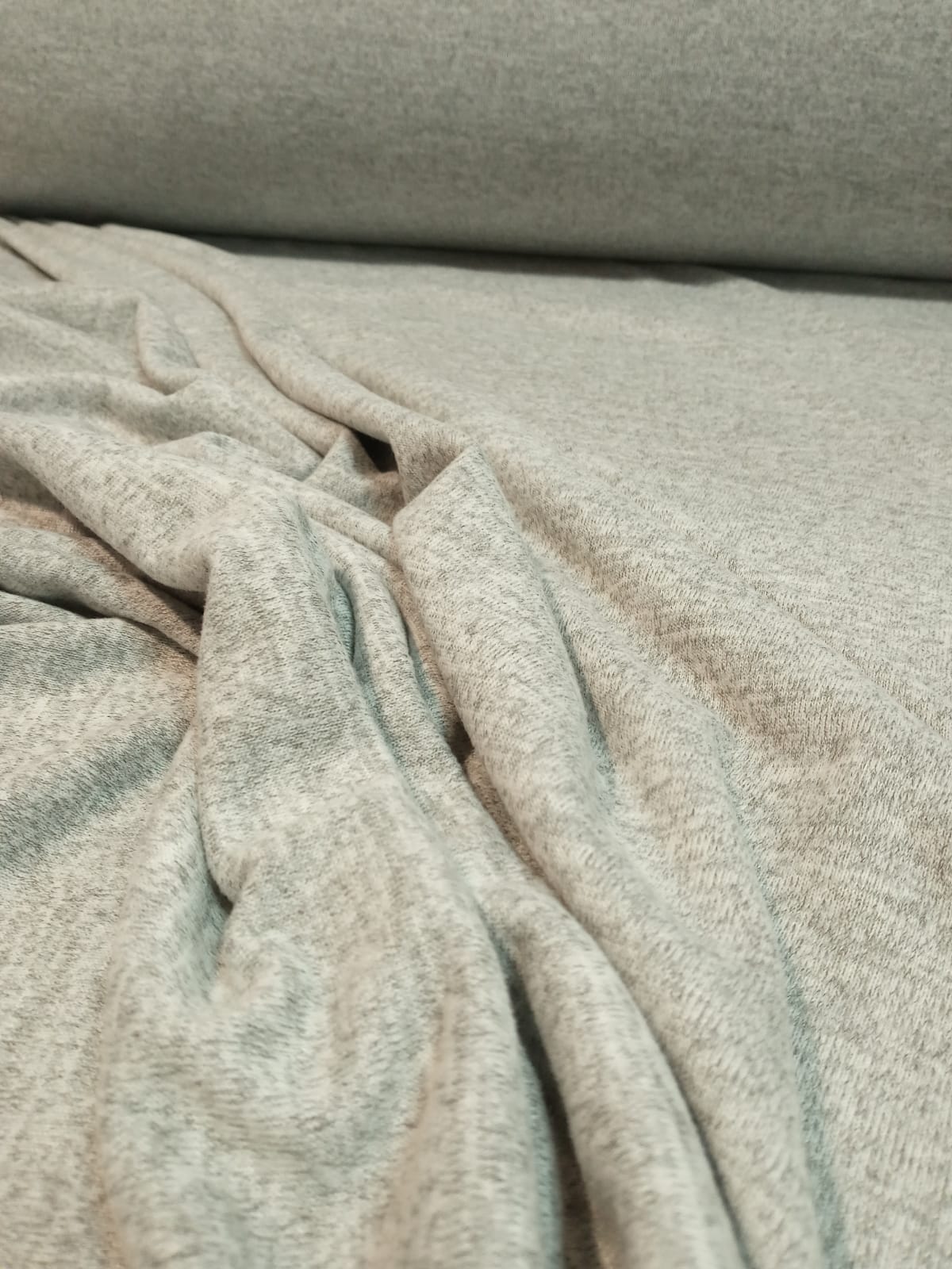 imagen de Lanilla jaspeada gris melange