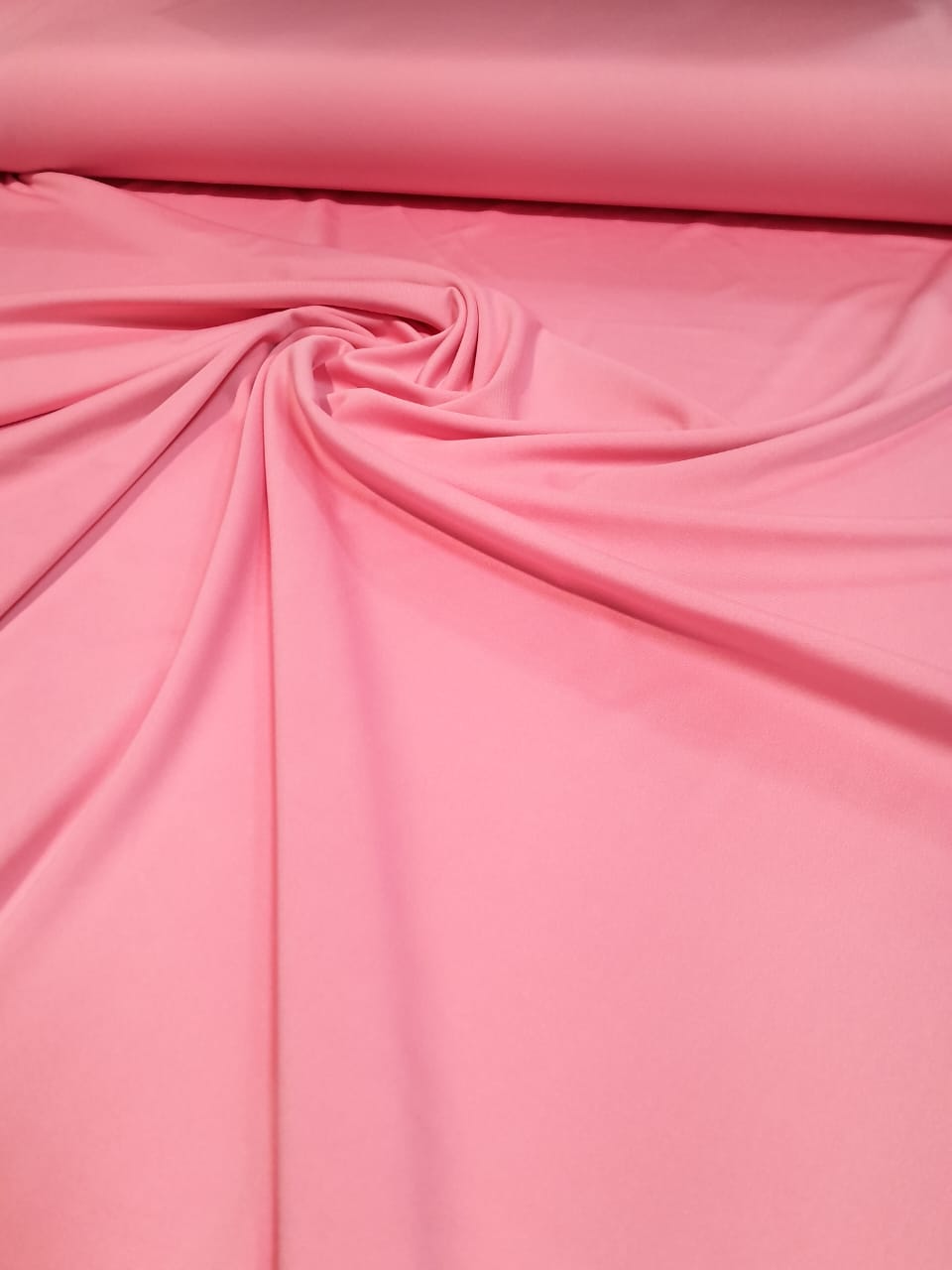 imagen de Lycra de seda rosa chicle