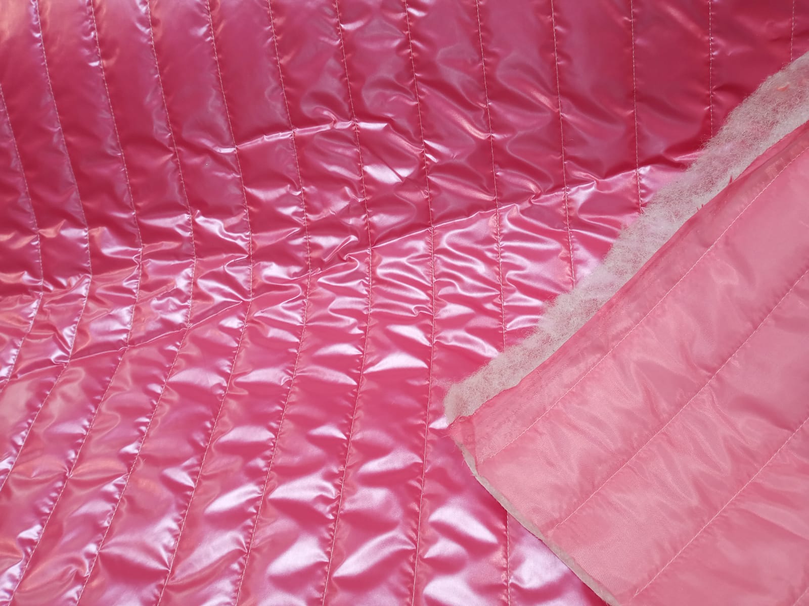 imagen de Matelasse metalizado liso fucsia