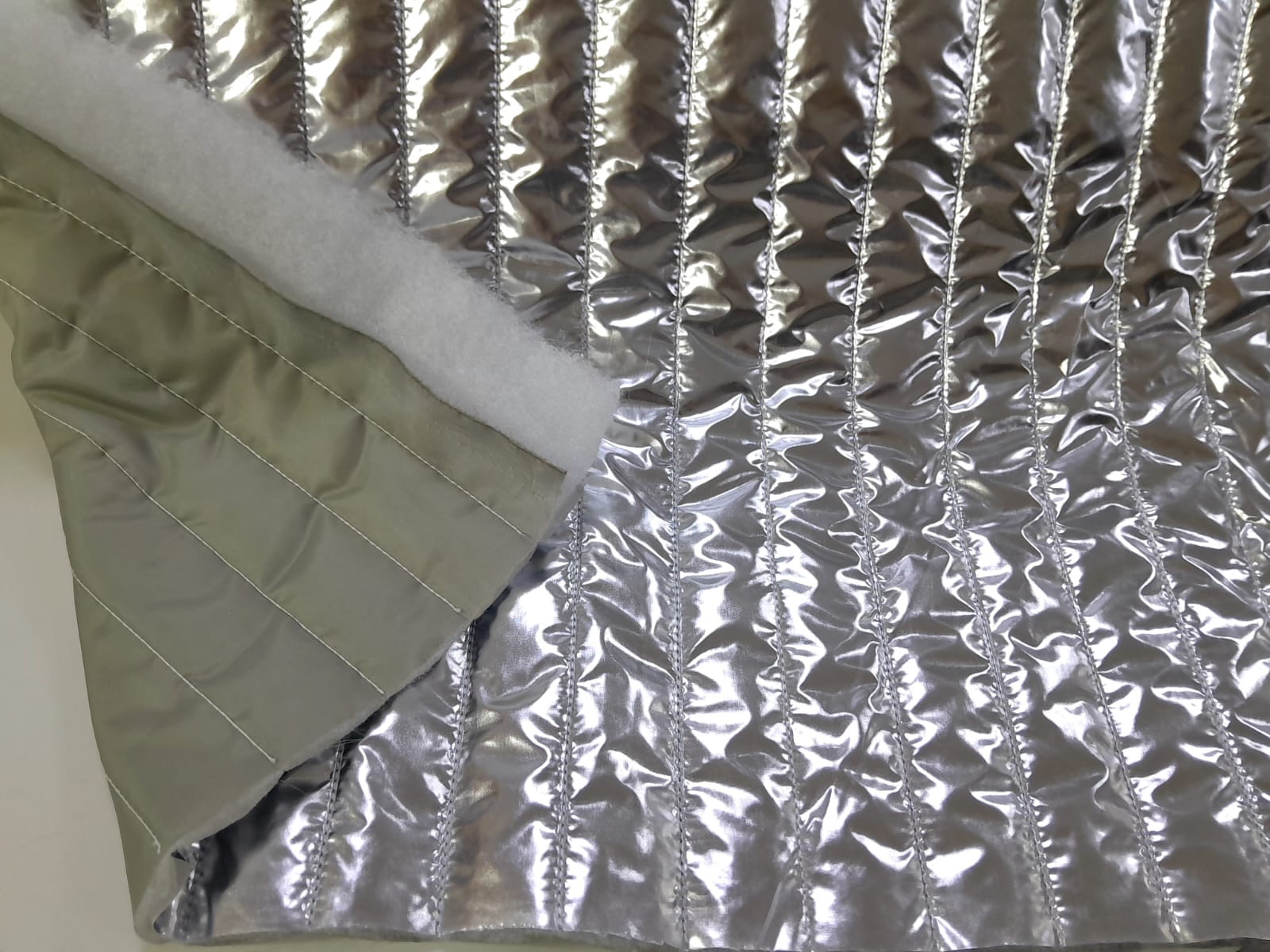 imagen de Matelasse metalizado plata