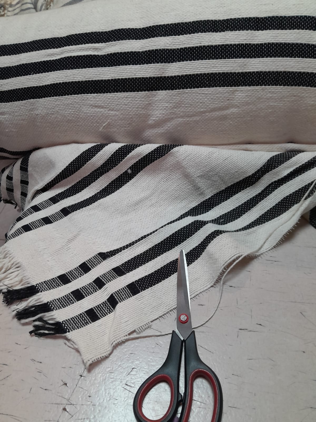 imagen de Pabilo manta rustica raya en negro
