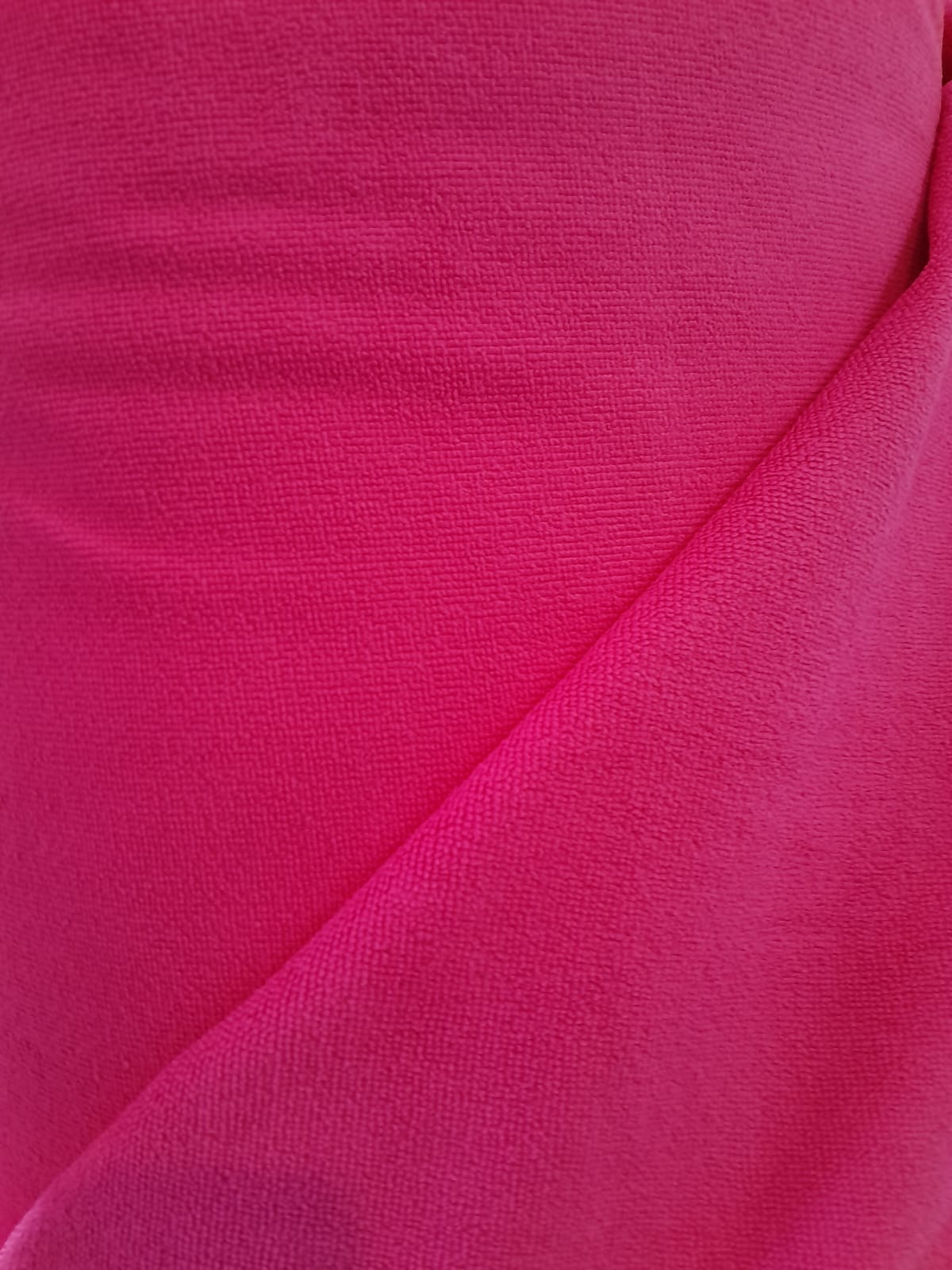 imagen de Toalla de microfibra fucsia