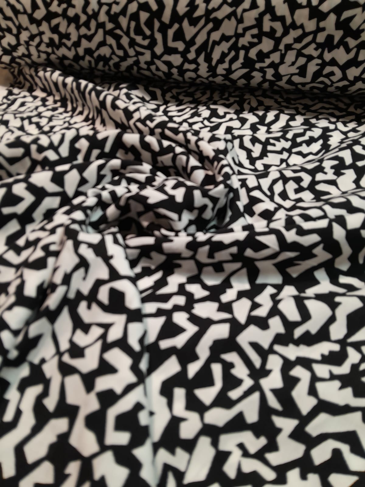 imagen de Fibrana estampada print negro
