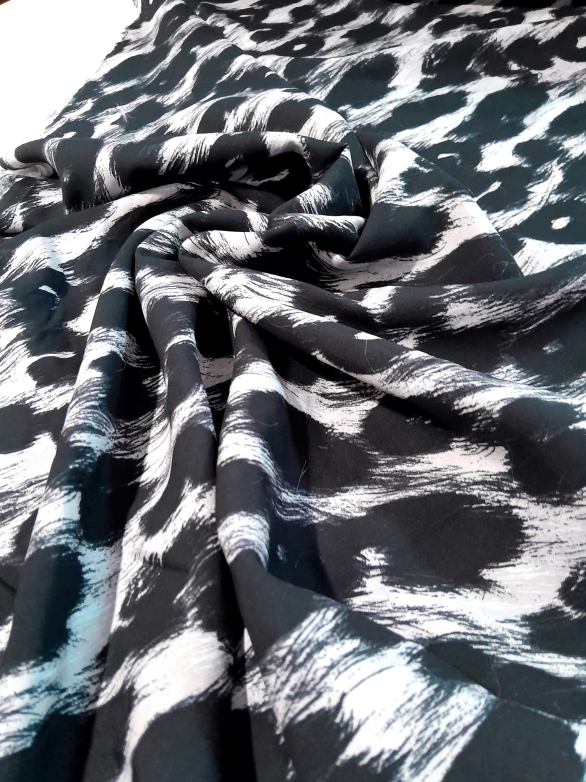 imagen de Fibrana estampada animal print var 6