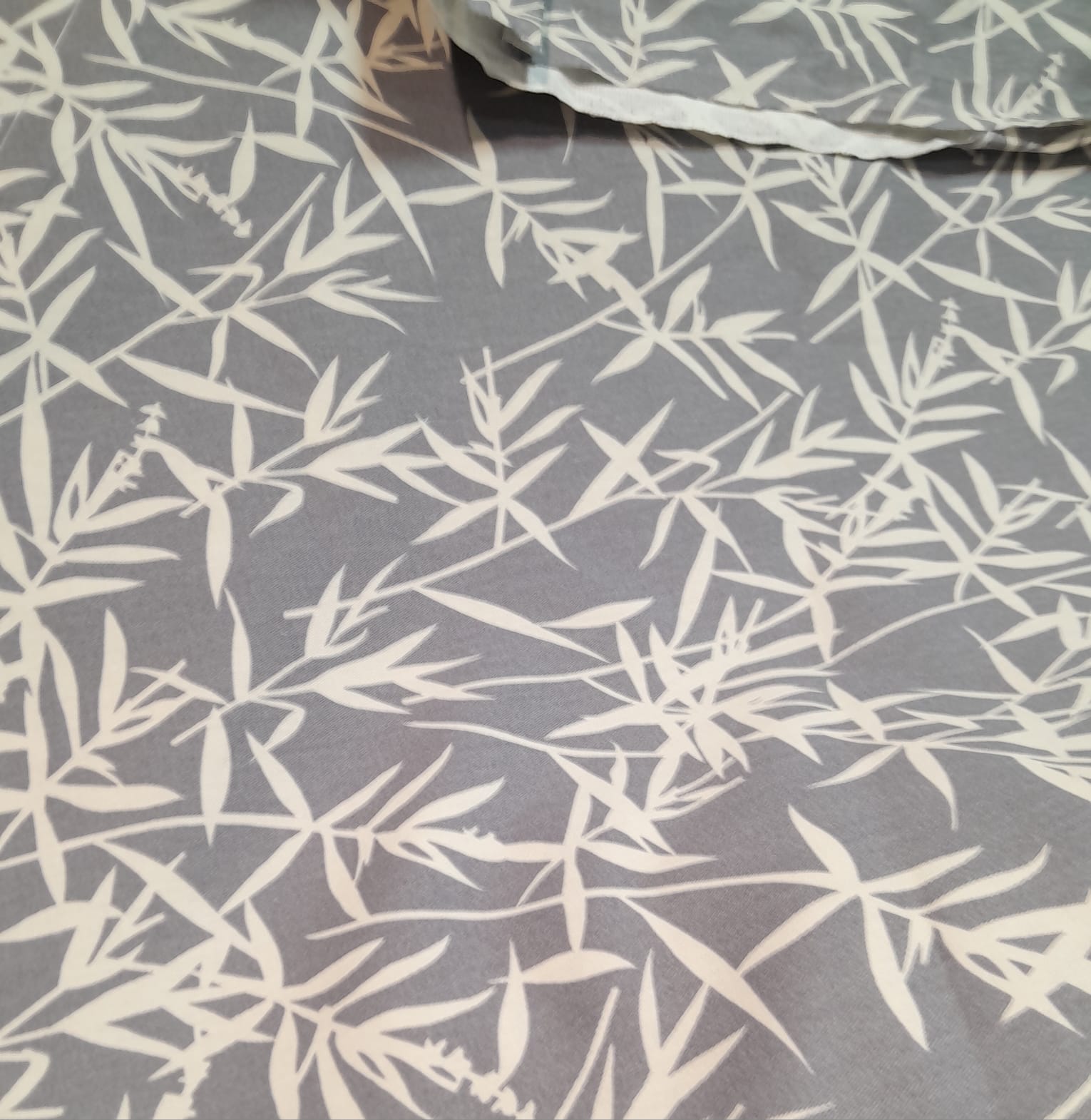 imagen de Gabardina bamboo gris