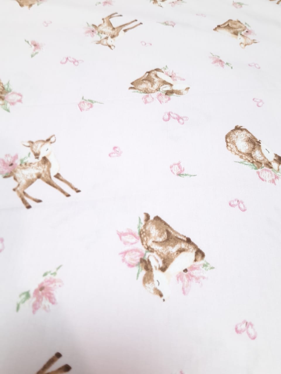 imagen de Gabardina estampada bamby chic rosa pastel