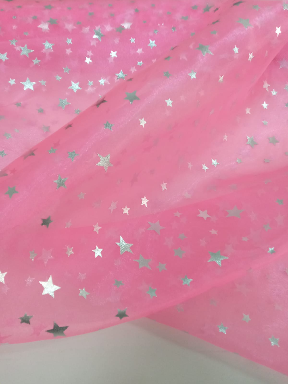imagen de Gasa Cristal con Estrellas rosa chicle