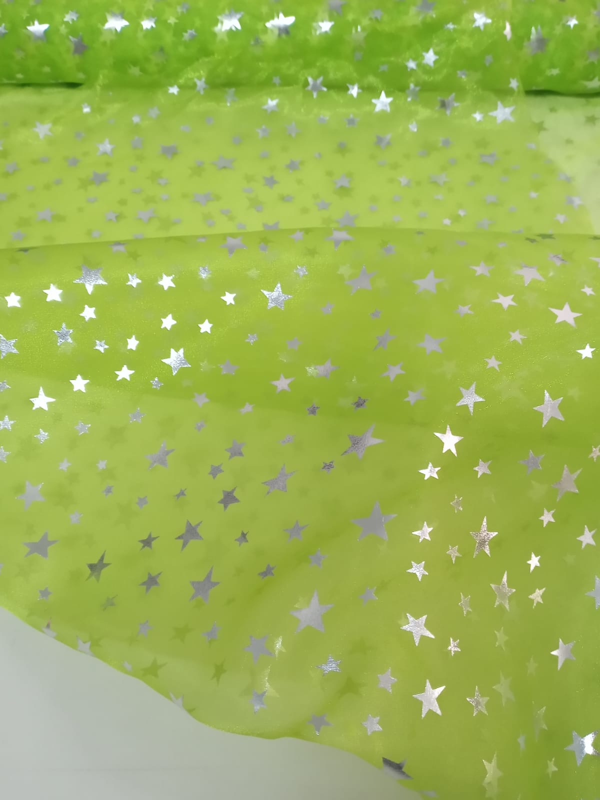 imagen de Gasa Cristal con Estrellas verde manzana