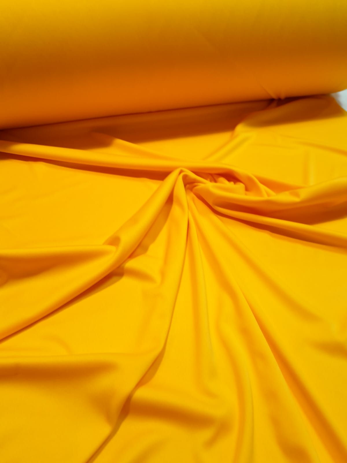imagen de Jersey de seda amarillo