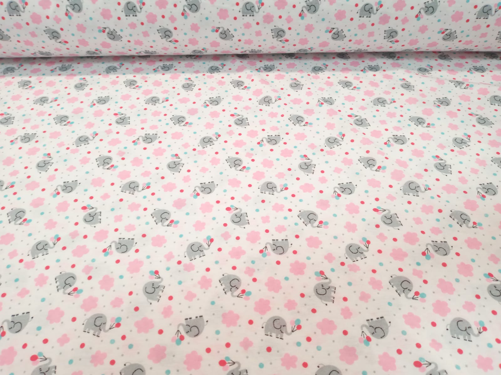 imagen de Jersey de algodón estampado elefantes en rosa