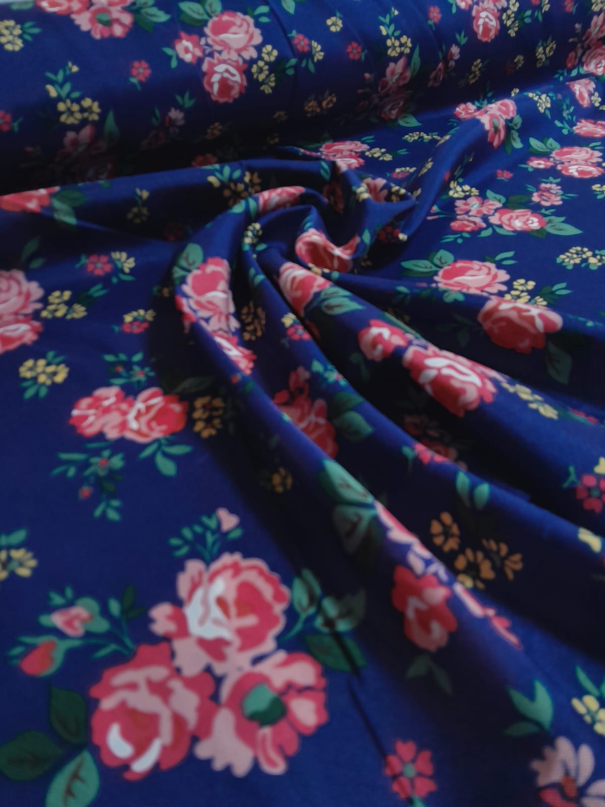 imagen de Mecanica/tropical estampado flores con base azul