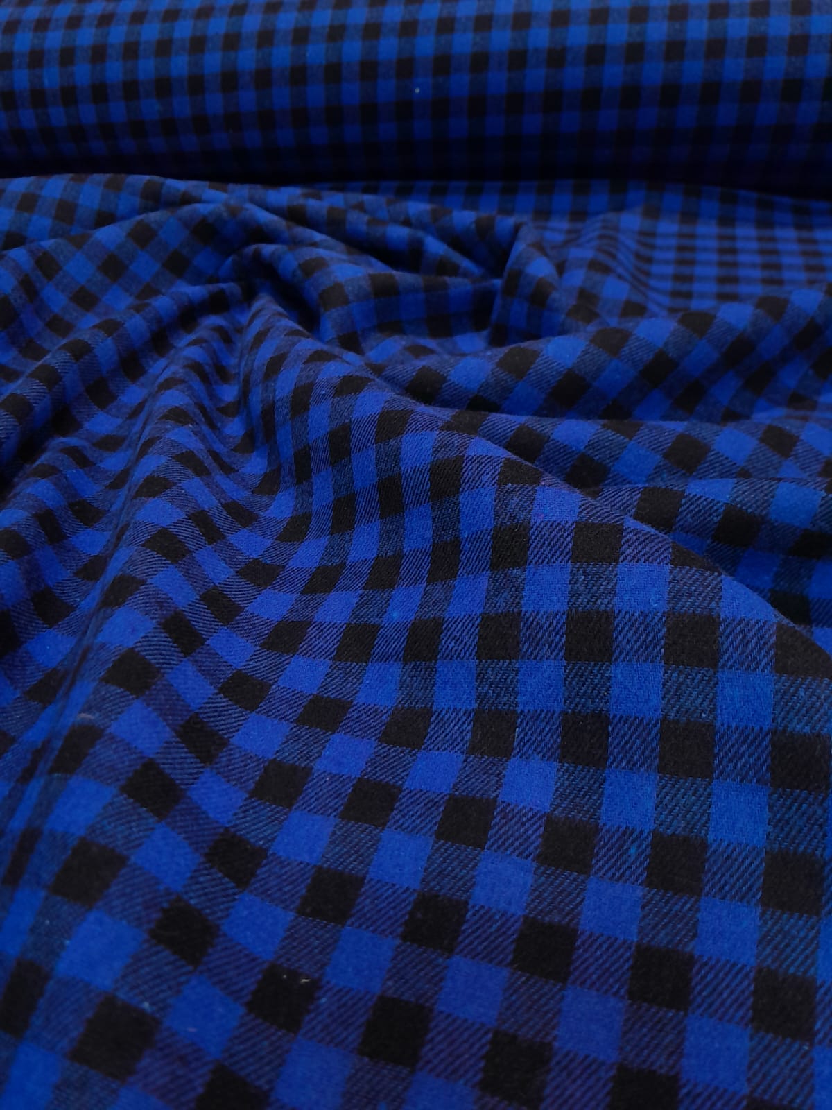 imagen de Viyela escoces azul y negro