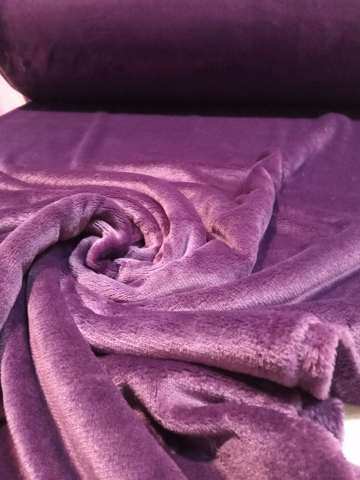imagen de Polar soft liso violeta oscuro